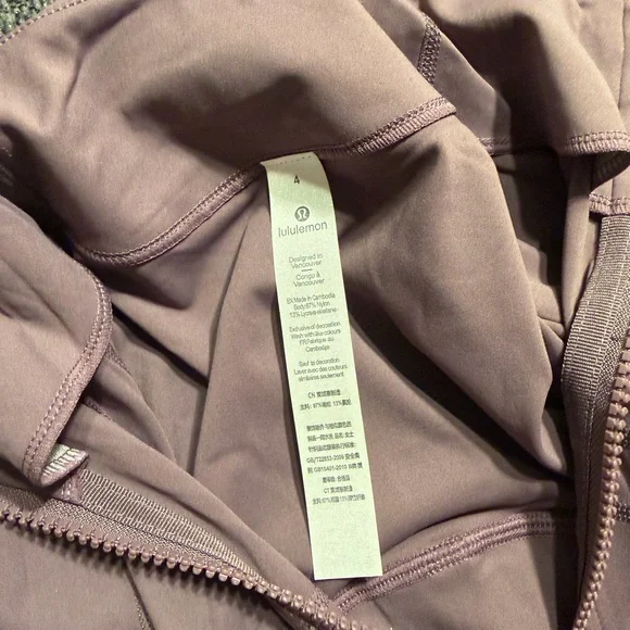 lululemon athletica Women's Mauve Utility Jacket - Picture 8 of 8